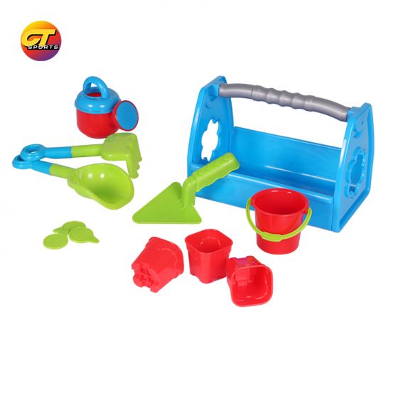 Outdoor sand toy kit comes with ball, shovel, spray bottle and mold